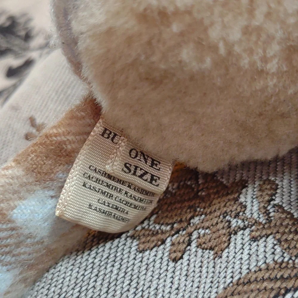 Burberry Nova Check Earmuffs - Picture 3 of 4